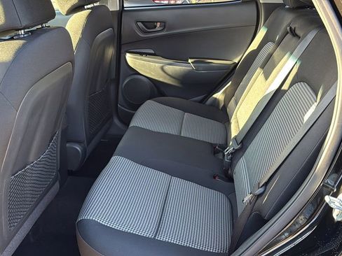 Used 2018 Hyundai Kona SEL image 11