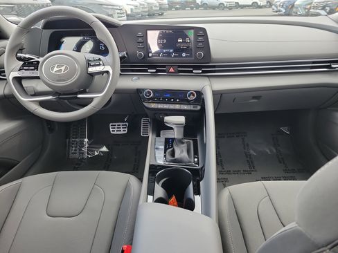 New 2026 Hyundai Elantra SEL Sport Premium image 7