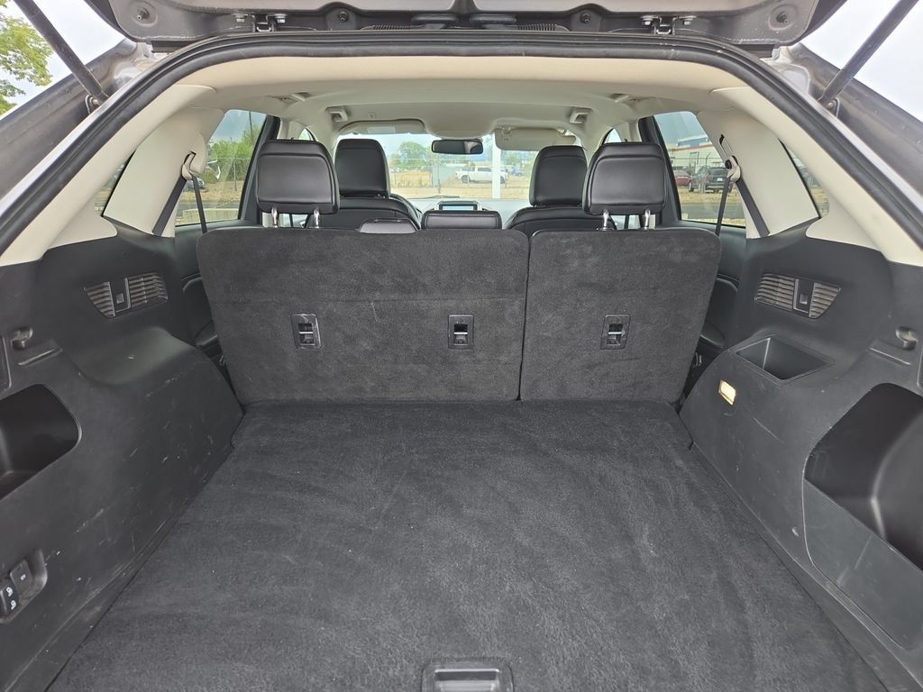 Used 2024 Ford Edge SEL AWD/4WD image 16