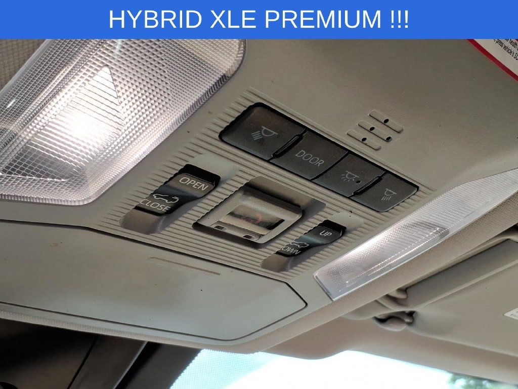 Used 2023 Toyota RAV4 XLE Premium AWD/4WD image 23
