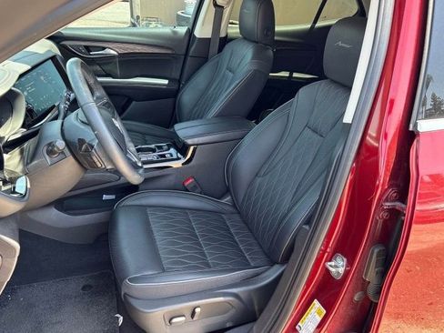 Used 2023 Buick Envision Avenir FWD image 8