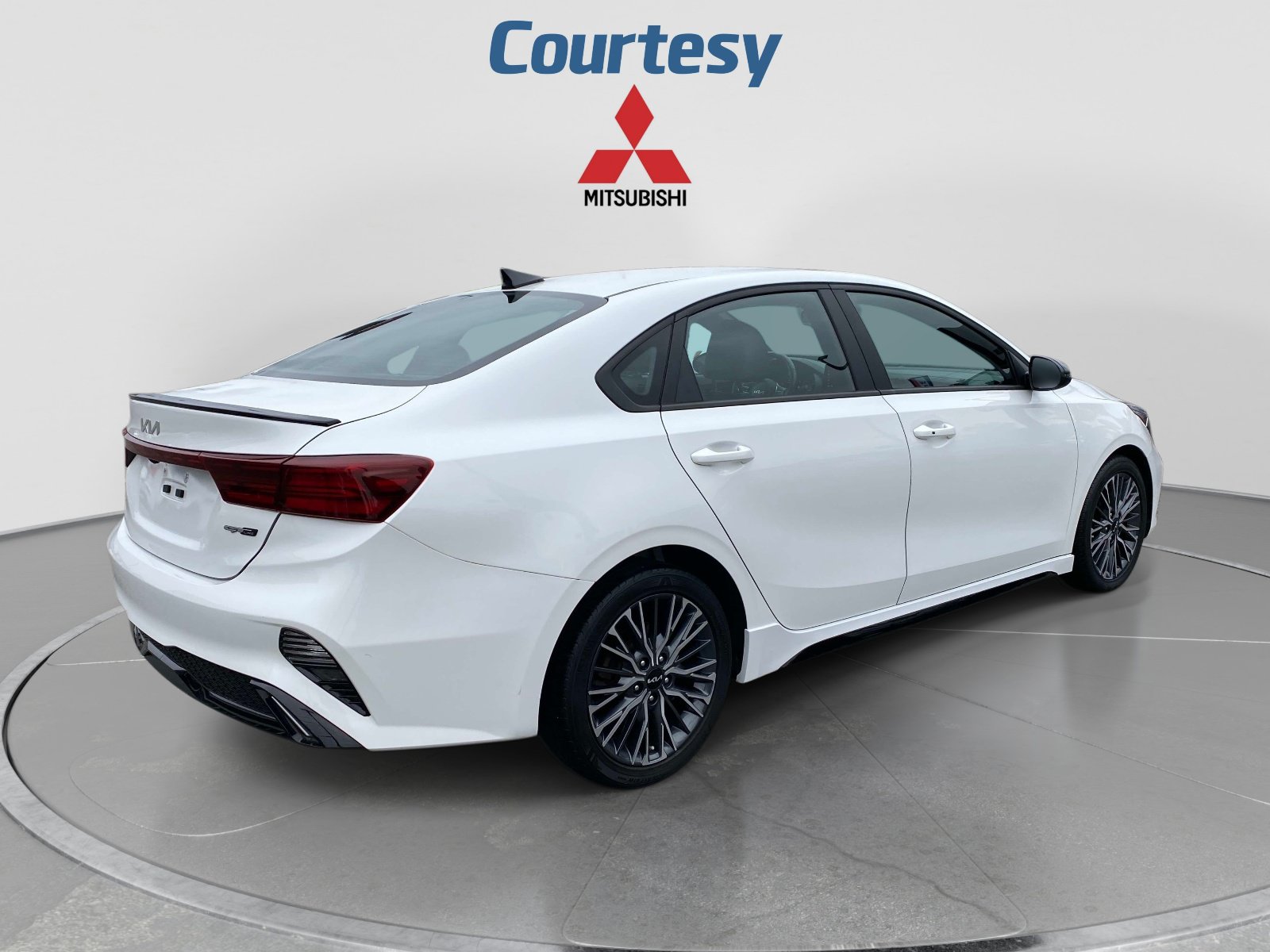 Used 2023 Kia Forte GT-Line w/ GT-Line Premium Package FWD image 6