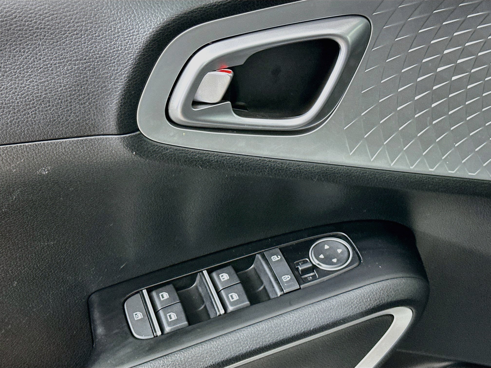 Used 2025 Kia Soul LX w/ LX Technology Package FWD image 15