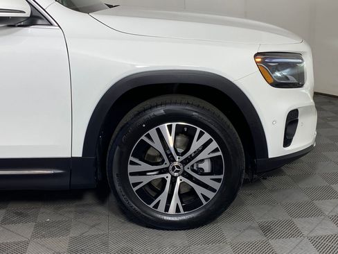 New 2025 Mercedes-Benz GLB 250 4MATIC image 10