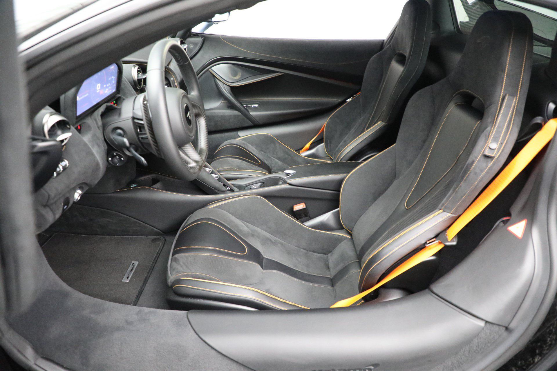 Used 2023 McLaren 720S Performance RWD image 38