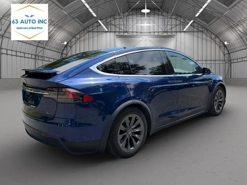 Used 2018 Tesla Model X 75D AWD/4WD image 5