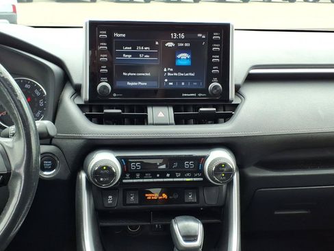 Used 2019 Toyota RAV4 XLE w/ Convenience Package AWD/4WD image 13