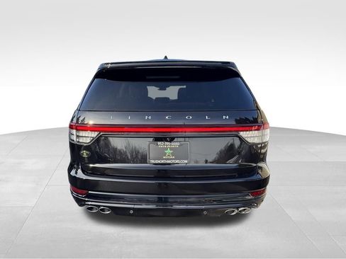 Used 2025 Lincoln Aviator Reserve w/ Jet Appearance Package image 8