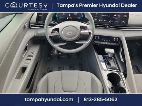 Certified 2025 Hyundai Elantra Blue image 15