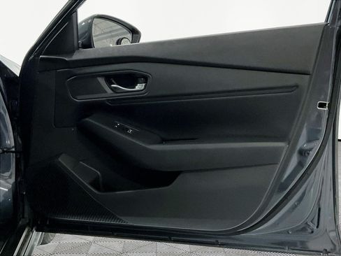 Used 2024 Honda Accord EX image 27