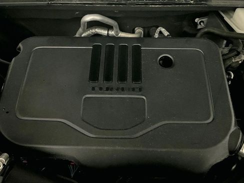 Used 2023 GMC Acadia SLT image 30