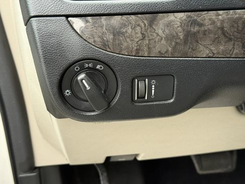 Used 2011 Dodge Grand Caravan Mainstreet FWD image 28