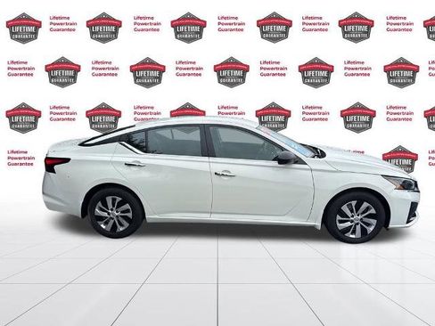 Certified 2025 Nissan Altima 2.5 S image 4