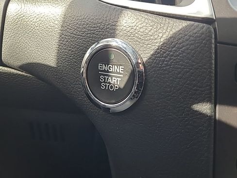 Used 2017 Ford Edge Titanium w/ Technology Package image 24