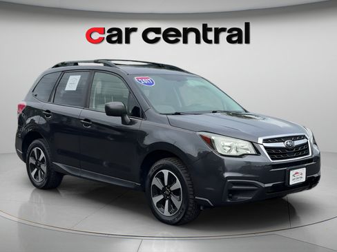 Used 2017 Subaru Forester 2.5i w/ Alloy Wheel Package AWD/4WD image 7