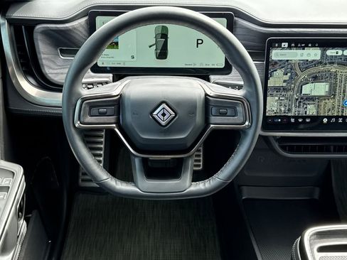 Used 2023 Rivian R1S Adventure AWD/4WD image 14