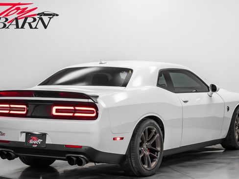 Used 2021 Dodge Challenger SRT Hellcat image 5