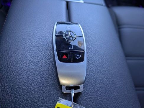 Used 2022 Mercedes-Benz E 53 AMG 4MATIC Sedan image 38