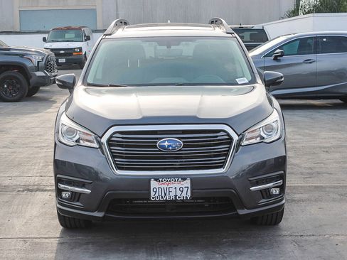 Used 2022 Subaru Ascent Limited w/ Technology Package image 2