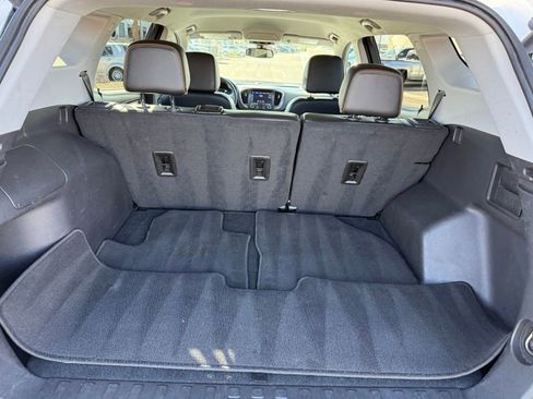 Certified 2024 GMC Terrain AT4 image 21