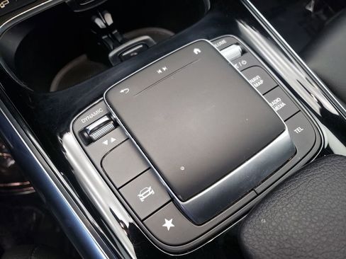 Certified 2021 Mercedes-Benz GLA 250 4MATIC image 14