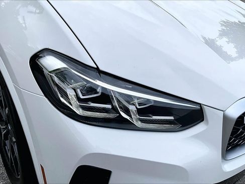 Certified 2025 BMW X4 xDrive30i AWD/4WD image 29