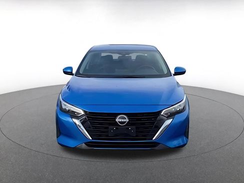 Used 2025 Nissan Sentra SV image 4