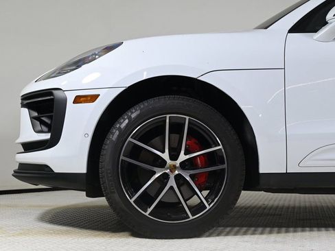 Certified 2022 Porsche Macan S image 29