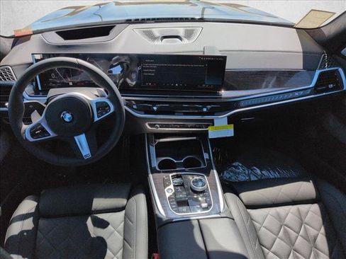 New 2026 BMW X7 xDrive40i w/ Executive Package image 15