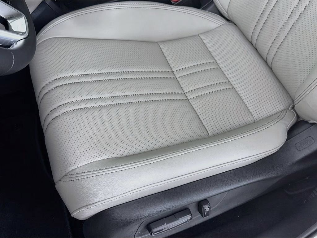 New 2027 Honda HR-V EX-L image 21