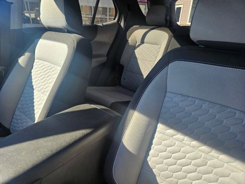 Used 2019 Chevrolet Equinox LT FWD image 14