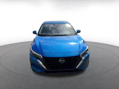 Used 2025 Nissan Sentra SV FWD image 4