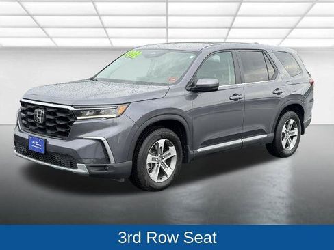 Used 2024 Honda Pilot EX-L image 3