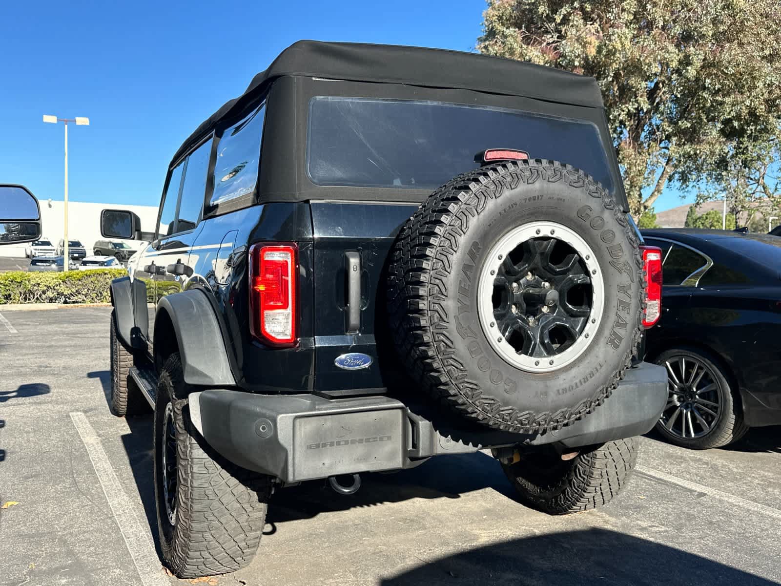 Used 2023 Ford Bronco Big Bend w/ Sasquatch Package AWD/4WD image 6