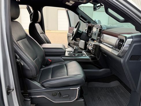 Used 2022 Ford F150 Lariat image 35