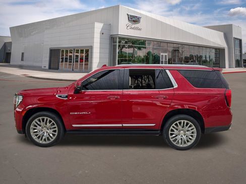 Used 2023 GMC Yukon Denali RWD image 4