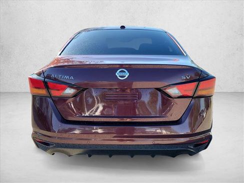 Used 2023 Nissan Altima 2.5 SV image 5