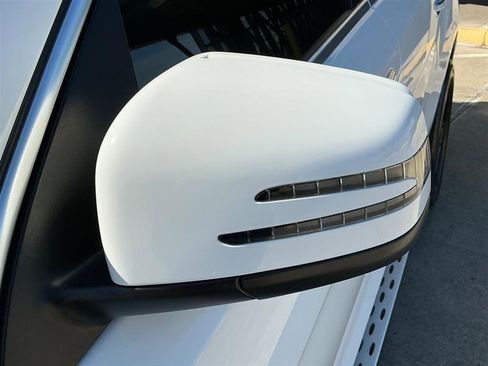 Used 2016 Mercedes-Benz GL 450 4MATIC image 11