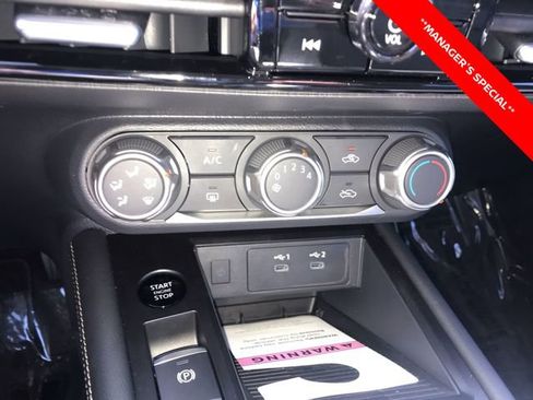 New 2025 Nissan Kicks SV w/ Illumination Package AWD/4WD image 18