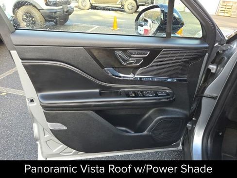 Certified 2022 Lincoln Corsair Standard w/ Premium Package image 13