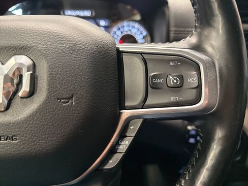 Used 2019 RAM 1500 Laramie AWD/4WD image 14