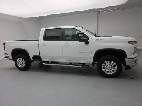 Used 2024 Chevrolet Silverado 2500 LT w/ All Star Edition AWD/4WD image 13