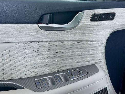 Used 2024 Hyundai Palisade Calligraphy FWD image 18