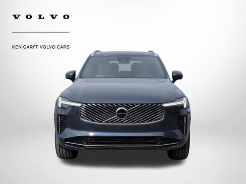 New 2026 Volvo XC90 B5 Core AWD/4WD image 9