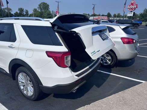 Used 2020 Ford Explorer Limited AWD/4WD image 29