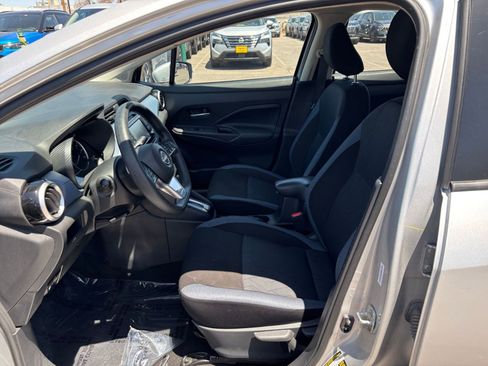 Used 2025 Nissan Versa SV FWD image 24