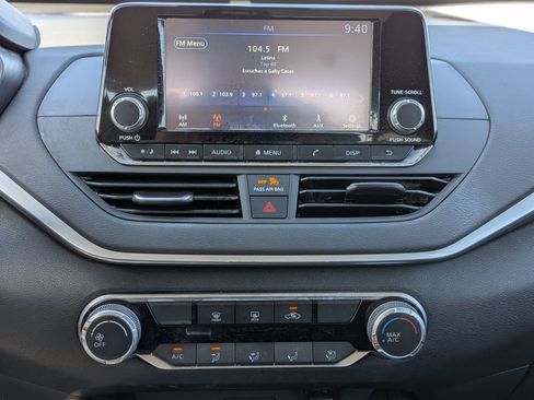 Used 2022 Nissan Altima 2.5 S image 13