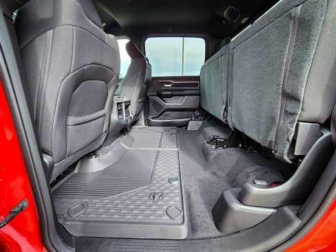 New 2026 RAM 1500 4x4 Crew Cab image 36