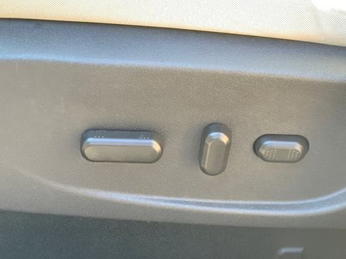 Used 2017 Ford Escape SE image 19