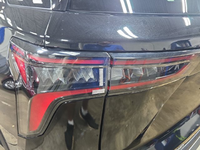 Used 2026 Chevrolet Equinox LT AWD/4WD image 34